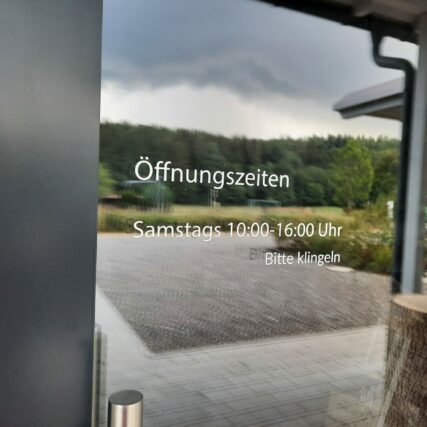 Öffnungszeiten Imkerei Schad